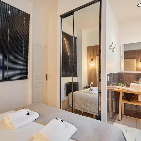Superb Le Marais Parigi